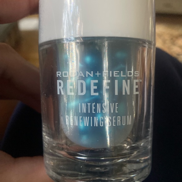 Rodan + Fields Redefine Serum in Blue and White - Picture 1 of 1